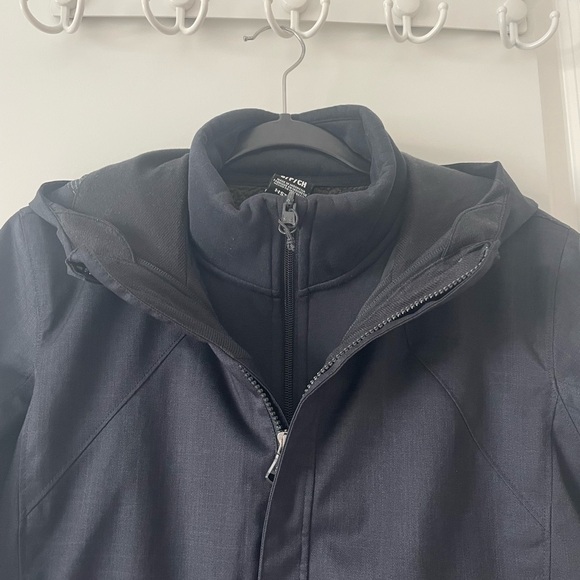 Under Armour women 3 in 1  Black Jacket - Picture 2 of 11